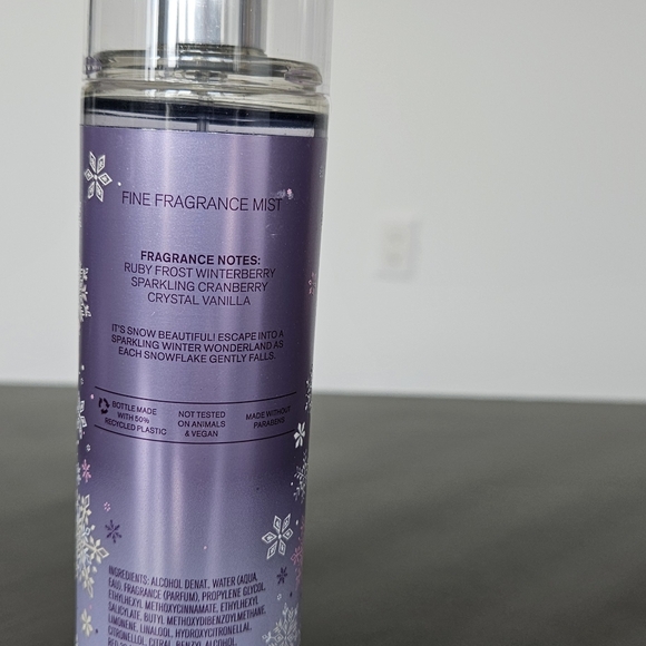 Winterberry Wonder - Picture 2 of 3